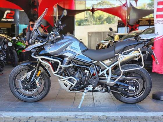 TRIUMPH TIGER 900 GT PRO TRIUMPH TIGER 900 GT PRO